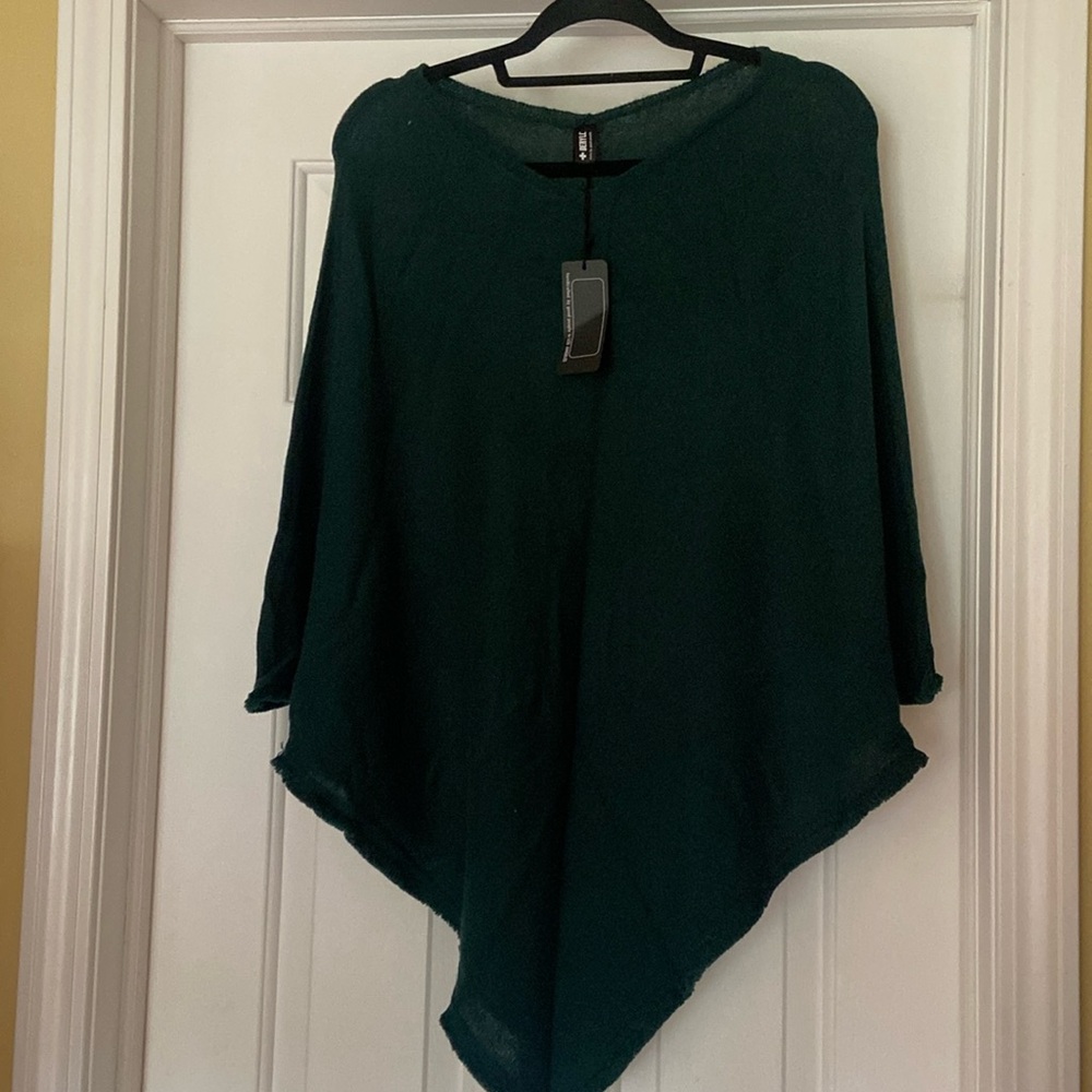 NWT hunter green 100% cashmere shawl